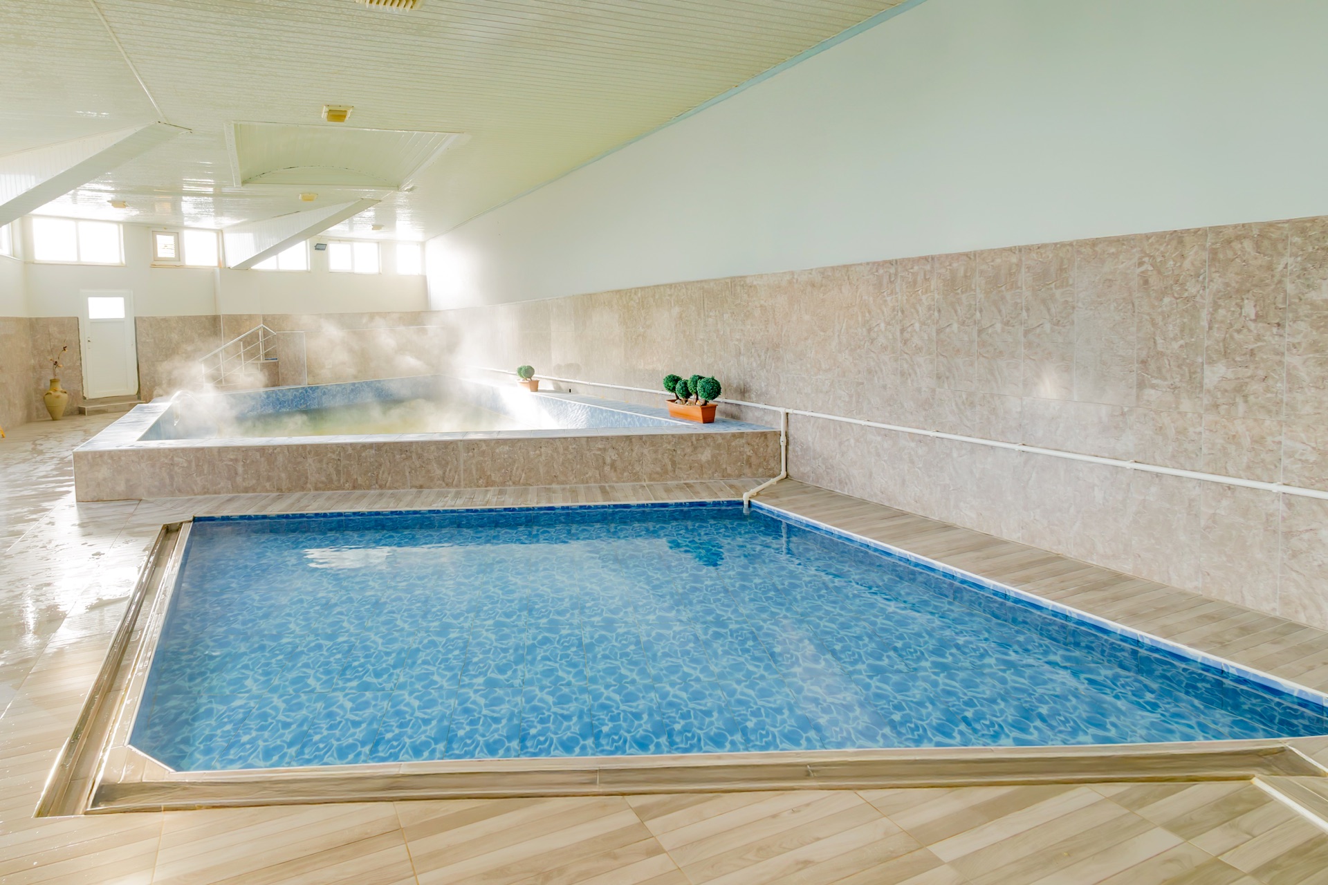 Kapalı Termal Havuz